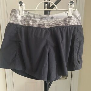 lululemon athletica Charcoal Skort with Light Gray Patterned Waistband